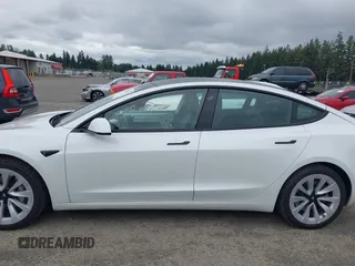 2023 Tesla Model 3 z VIN 5YJ3E1EA9PF431356, wystawiony jako IAAI lot #42620155 z przebiegiem 101 626 mil mil oraz . Historia ofert i sprzedaży dostępna na DreamBid. Obrazek 15.