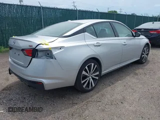 2024 Nissan Altima 2.5 SR with VIN 1N4BL4CV4RN391478, listed as a IAAI auction lot 42149791 with 30,376 mi miles. Bid and sale history available at carsss.com. Image 4.