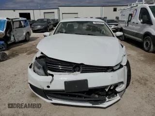 2014 Volkswagen Jetta Sedan SE w/Connectivity with VIN 3VWD07AJ2EM431586, listed as a Copart auction lot 48257215 with 75,418 mi miles and Salvage Title. Bid and sale history available at carsss.com. Image 5.