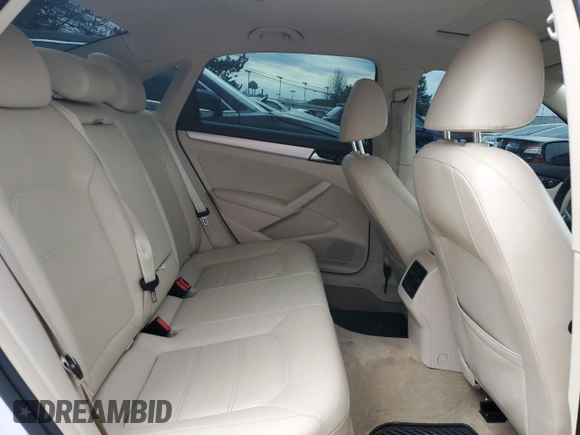 2013 Volkswagen Passat SE with VIN 1VWBN7A39DC029977, listed as a Copart auction lot 46787035 with 106,801 mi miles and Salvage title. Bid and sale history available at DreamBid. Image 10.