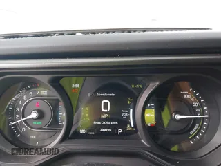 2024 Jeep Wrangler Rubicon with VIN 1C4RJXR61RW224506, listed as a IAAI auction lot 42111434 with 33,689 mi miles and . Bid and sale history available at DreamBid. Image 7.