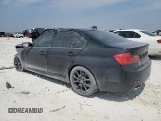 2013 BMW 3 Series 328i z VIN WBA3C1C52DK103610, wystawiony jako Copart lot #53540965 z przebiegiem 133 019 mil mil oraz Szkoda całkowita • Salvage title. Historia ofert i sprzedaży dostępna na DreamBid. Obrazek 2.