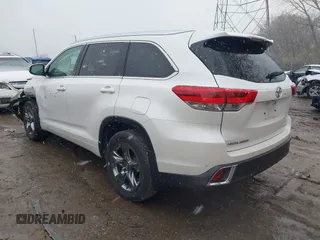 2018 Toyota Highlander Limited with VIN 5TDDZRFH6JS851503, listed as a IAAI auction lot 40911739 with 147,982 mi miles and . Bid and sale history available at DreamBid. Image 3.