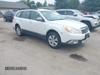 2012 Subaru Outback 2.5i с VIN 4S4BRBAC1C3296230, выставлен на аукционе IAAI как лот 42635000 с пробегом 209 720 миль миль и . История ставок и продаж доступна на DreamBid. Изображение 1.