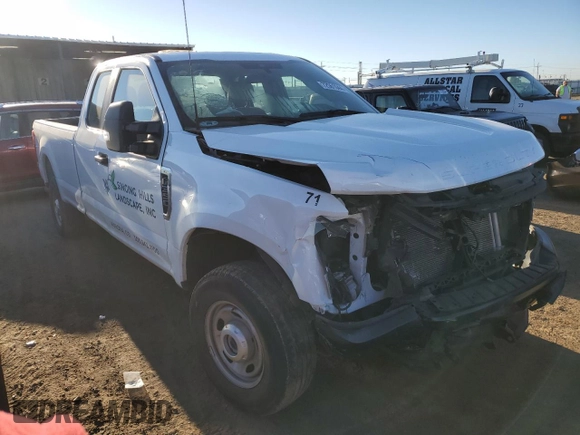 2022 Ford F-350 with VIN 1FT8X3BN8NEF25861, listed as a Copart auction lot 72561044 with 23,933 mi miles and Salvage title. Bid and sale history available at DreamBid. Image 4.
