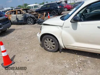 2008 Chrysler PT Cruiser с VIN 3A8FY48B18T157253, выставлен на аукционе IAAI как лот 42681445 с пробегом 101 843 миль миль и . История ставок и продаж доступна на DreamBid. Изображение 15.