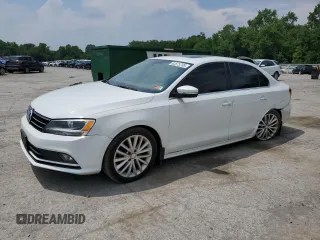 2015 Volkswagen Jetta SE with VIN 3VWD17AJ5FM346949, listed as a Copart auction lot 62875705 with 72,817 mi miles and Salvage title. Bid and sale history available at DreamBid. Image 1.