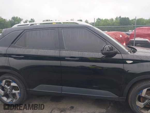 2022 Hyundai Venue SEL with VIN KMHRC8A36NU138157, listed as a IAAI auction lot 42398947 with 59,910 mi miles and . Bid and sale history available at DreamBid. Image 14.