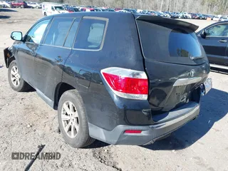 2013 Toyota Highlander with VIN 5TDZA3EH8DS046618, listed as a IAAI auction lot 41223251 with 148,568 mi miles and . Bid and sale history available at DreamBid. Image 3.