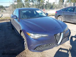 2017 Alfa Romeo Giulia Ti with VIN ZARFAEEN6H7561997, listed as a IAAI auction lot 41550163 with 55,652 mi miles. Bid and sale history available at carsss.com. Image 1.