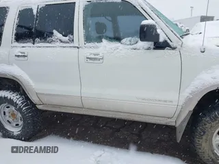 2001 Isuzu Trooper S with VIN JACDJ58X917J16544, listed as a IAAI auction lot 41258932 with 105,249 mi miles and . Bid and sale history available at DreamBid. Image 13.