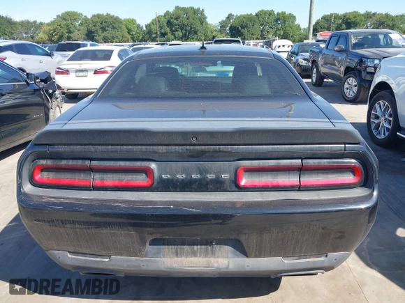 2016 Dodge Challenger R/T Scat Pack z VIN 2C3CDZFJ7GH217691, wystawiony jako IAAI lot #42228253 z przebiegiem 120 226 mil mil oraz . Historia ofert i sprzedaży dostępna na DreamBid. Obrazek 16.