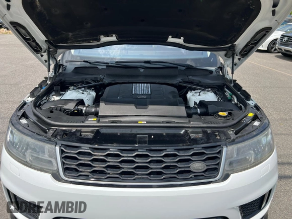 2019 Land Rover Range Rover Sport HSE with VIN SALWR2RV1KA827795, listed as a Copart auction lot 59613175 with 70,148 mi miles and Clean title. Bid and sale history available at DreamBid. Image 8.