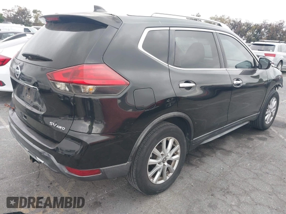 2017 Nissan Rogue S z VIN KNMAT2MV6HP542218, wystawiony jako IAAI lot #42282851 z przebiegiem 163 602 mil mil oraz . Historia ofert i sprzedaży dostępna na DreamBid. Obrazek 4.