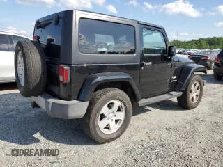 2012 Jeep Wrangler Sahara z VIN 1C4AJWBG6CL236704, wystawiony jako Copart lot #55099555 z przebiegiem 102 180 mil mil oraz Szkoda całkowita • Salvage title. Historia ofert i sprzedaży dostępna na DreamBid. Obrazek 3.