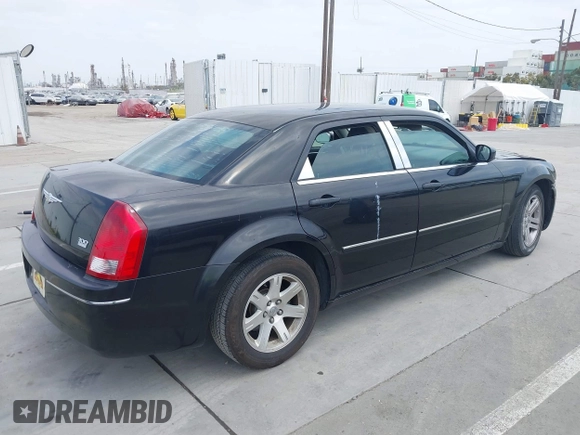 2006 Chrysler 300 Touring with VIN 2C3KA53G76H200278, listed as a IAAI auction lot 42044879 with 122,601 mi miles and . Bid and sale history available at DreamBid. Image 4.