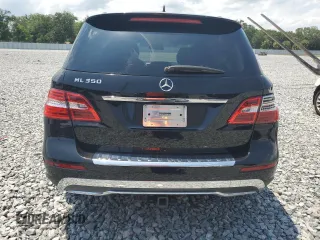 2013 Mercedes-Benz M 350 z VIN 4JGDA5JB3DA161174, wystawiony jako Copart lot #55852645 z przebiegiem 140 772 mil mil oraz Czysty tytuł • Clean title. Historia ofert i sprzedaży dostępna na DreamBid. Obrazek 6.