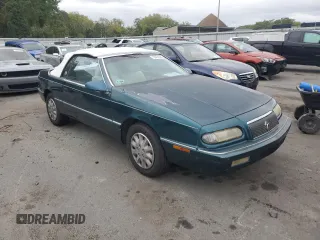 1994 Chrysler LeBaron z VIN 1C3EU4530RF189347, wystawiony jako Copart lot #72474654 z przebiegiem 38 868 mil mil oraz Tytuł czysty. Historia ofert i sprzedaży dostępna na DreamBid. Obrazek 4.
