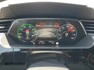 2019 Audi e-tron Prestige with VIN WA1VAAGE9KB008321, listed as a Copart auction lot 60162655 with 36,301 mi miles and Salvage title. Bid and sale history available at DreamBid. Image 9.