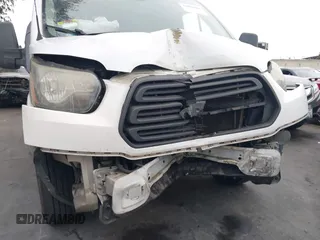 2017 Ford Transit с VIN 1FTYE9ZM6HKA23703, выставлен на аукционе IAAI как лот 41880601 с пробегом Не указан миль и . История ставок и продаж доступна на DreamBid. Изображение 6.