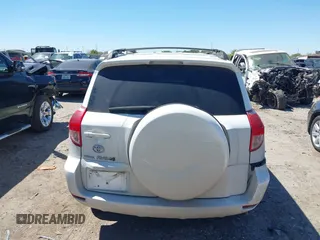 2008 Toyota RAV4 with VIN JTMZD33V086056470, listed as a IAAI auction lot 41831211 with 109,645 mi miles. Bid and sale history available at carsss.com. Image 16.