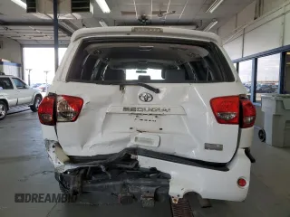 2015 Toyota Sequoia SR5 with VIN 5TDBY5G14FS114781, listed as a Copart auction lot 72066193 with 132,660 mi miles. Bid and sale history available at carsss.com. Image 6.