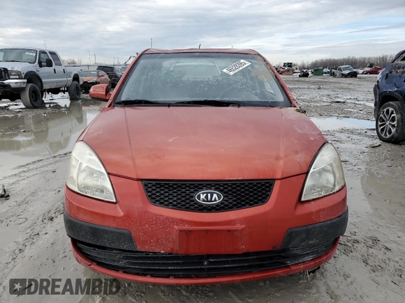2008 Kia Rio LX with VIN KNADE123486315485, listed as a Copart auction lot 46528395 with 140,976 mi miles and Salvage Title. Bid and sale history available at DreamBid. Image 5.