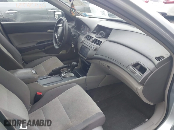 2008 Honda Accord LX z VIN 1HGCP26398A082999, wystawiony jako IAAI lot #42334731 z przebiegiem 207 955 mil mil oraz . Historia ofert i sprzedaży dostępna na DreamBid. Obrazek 5.