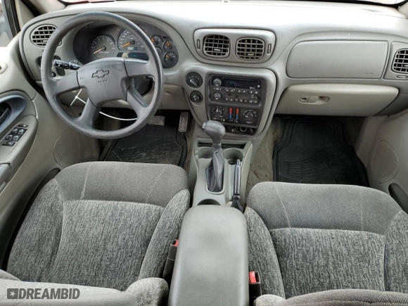 2002 Chevrolet TrailBlazer LTZ with VIN 1GNDT13S922268250, listed as a Copart auction lot 52828195 with 137,869 mi miles and Salvage Title. Bid and sale history available at carsss.com. Image 8.