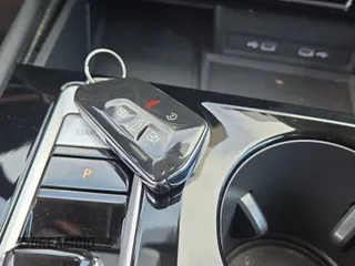 2024 Volkswagen Atlas SE с VIN 1V2HR2CA9RC564720, выставлен на аукционе IAAI как лот 42774211 с пробегом 22 207 миль миль и . История ставок и продаж доступна на DreamBid. Изображение 3.