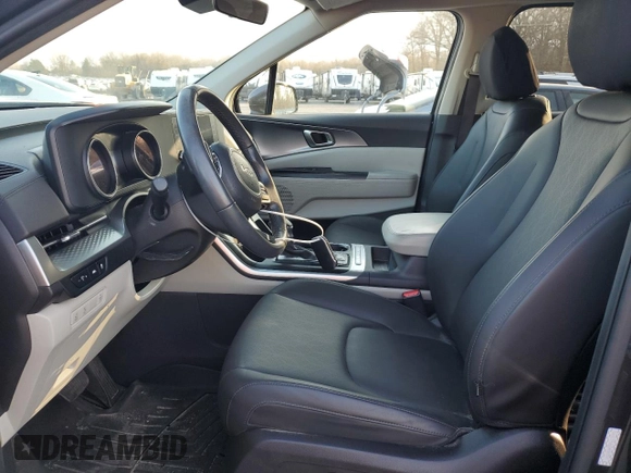 2023 Kia Carnival LX with VIN KNDNB4H39P6278991, listed as a Copart auction lot 84914294 with 25,101 mi miles and Salvage Title. Bid and sale history available at carsss.com. Image 7.