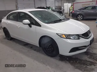 2013 Honda Civic LX z VIN 19XFB2F50DE040563, wystawiony jako IAAI lot #42045068 z przebiegiem 124 510 mil mil oraz . Historia ofert i sprzedaży dostępna na DreamBid. Obrazek 1.