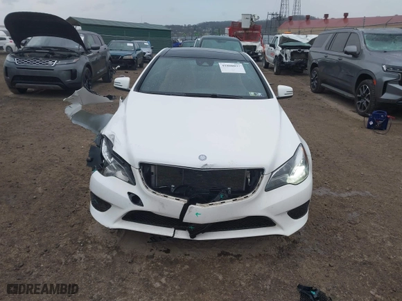 2015 Mercedes-Benz E-Class E 400 with VIN WDDKJ6HB7FF294796, listed as a IAAI auction lot 41800037 with 77,656 mi miles. Bid and sale history available at carsss.com. Image 12.