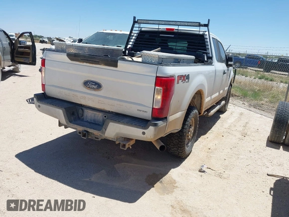 2017 Ford F-250 XLT с VIN 1FT7X2B64HED35283, выставлен на аукционе IAAI как лот 42292819 с пробегом 241 343 миль миль и . История ставок и продаж доступна на DreamBid. Изображение 4.