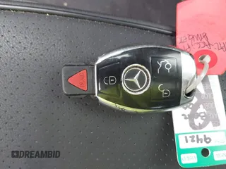 2013 Mercedes-Benz C 300 Sport с VIN WDDGF8AB1DR256425, выставлен на аукционе IAAI как лот 42560342 с пробегом 119 440 миль миль и . История ставок и продаж доступна на DreamBid. Изображение 11.