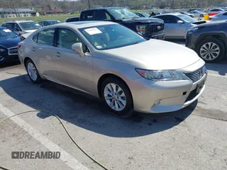 2013 Lexus ES 300h Hybrid with VIN JTHBW1GG6D2011464, listed as a IAAI auction lot 41838434 with 150,747 mi miles. Bid and sale history available at carsss.com. Image 1.