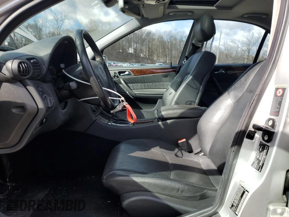 2001 Mercedes-Benz C 230/260/280/320 с VIN WDBRF61J31F065177, выставлен на аукционе Copart как лот 47921885 с пробегом 102 163 миль миль и Списание • Salvage title. История ставок и продаж доступна на DreamBid. Изображение 7.