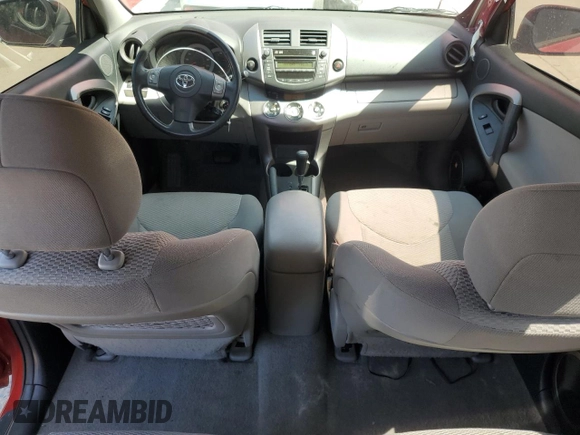 2007 Toyota RAV4 Limited z VIN JTMZD31VX76028452, wystawiony jako Copart lot #61800635 z przebiegiem 149 784 mil mil oraz Czysty tytuł • Clean title. Historia ofert i sprzedaży dostępna na DreamBid. Obrazek 8.