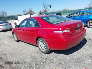 2008 Toyota Camry LE z VIN 4T1BE46K18U245626, wystawiony jako IAAI lot #41747169 z przebiegiem 135 661 mil mil oraz . Historia ofert i sprzedaży dostępna na DreamBid. Obrazek 3.