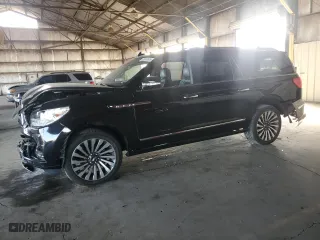 2019 Lincoln Navigator L Reserve with VIN 5LMJJ3LT5KEL12421, listed as a Copart auction lot 83618534 with 81,465 mi miles and Salvage Title. Bid and sale history available at carsss.com. Image 1.