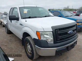 2014 Ford F-150 XL with VIN 1FTFX1EF4EKD55435, listed as a IAAI auction lot 41915334 with 163,342 mi miles. Bid and sale history available at carsss.com. Image 1.