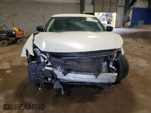 2016 Nissan Maxima SV with VIN 1N4AA6APXGC441262, listed as a Copart auction lot 57085125 with 130,107 mi miles and Salvage title. Bid and sale history available at DreamBid. Image 5.
