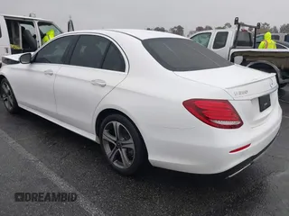 2020 Mercedes-Benz E 350 с VIN W1KZF8DB4LA826368, выставлен на аукционе IAAI как лот 41449930 с пробегом 31 319 миль миль и . История ставок и продаж доступна на DreamBid. Изображение 3.