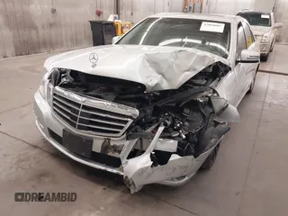 2011 Mercedes-Benz E 550 Luxury с VIN WDDHF7CBXBA346597, выставлен на аукционе IAAI как лот 42060007 с пробегом 120 123 миль миль и . История ставок и продаж доступна на DreamBid. Изображение 6.