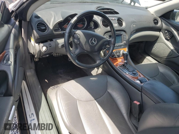 2006 Mercedes-Benz SL 500 z VIN WDBSK75F66F109026, wystawiony jako Copart lot #59808265 z przebiegiem Nie podano mil oraz Czysty tytuł • Clean title. Historia ofert i sprzedaży dostępna na DreamBid. Obrazek 8.