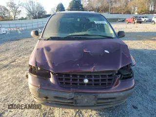 2000 Plymouth Voyager Grand SE z VIN 2P4GP44G6YR631700, wystawiony jako Copart lot #82873844 z przebiegiem Nie podano mil oraz Szkody całkowita. Historia ofert i sprzedaży dostępna na DreamBid. Obrazek 5.