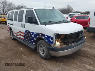 2016 Chevrolet Express Passenger LT z VIN 1GAZGMFGXG1263544, wystawiony jako IAAI lot #41491282 z przebiegiem 127 232 mil mil oraz . Historia ofert i sprzedaży dostępna na DreamBid. Obrazek 1.