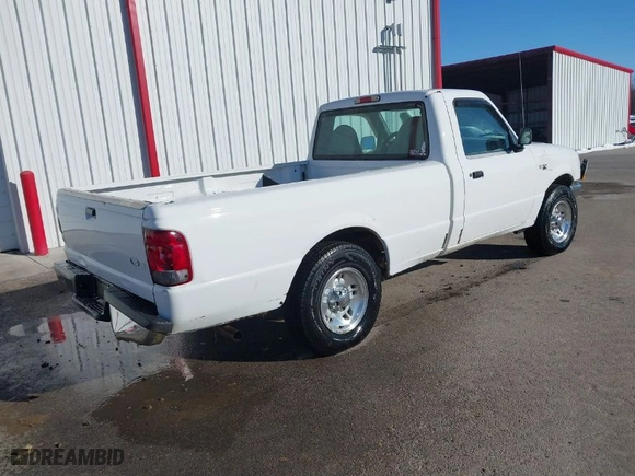 2000 Ford Ranger XL with VIN 1FTYR10V7YTA35140, listed as a IAAI auction lot 41269630 with 127,886 mi miles. Bid and sale history available at carsss.com. Image 4.