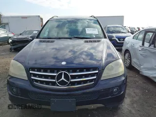 2007 Mercedes-Benz M 350 with VIN 4JGBB86E57A288084, listed as a IAAI auction lot 41499003 with 278,491 mi miles and . Bid and sale history available at DreamBid. Image 12.