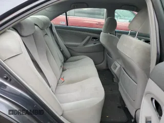 2010 Toyota Camry z VIN 4T1BF3EKXAU046704, wystawiony jako Copart lot #56653825 z przebiegiem 192 691 mil mil oraz Szkoda całkowita • Salvage title. Historia ofert i sprzedaży dostępna na DreamBid. Obrazek 10.